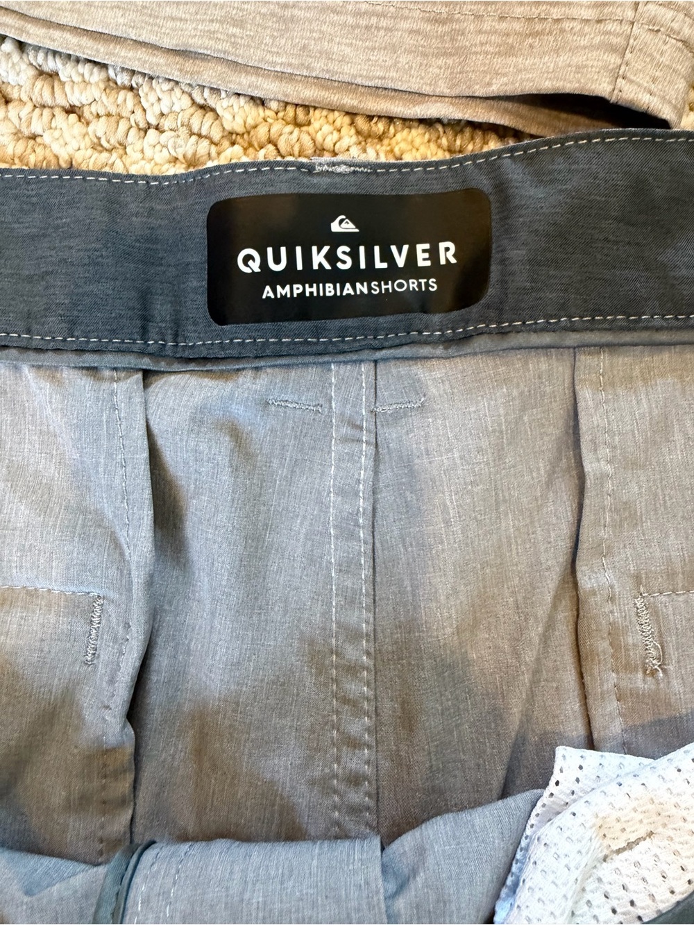 Quicksilver - 4 Pair $39 Men's Amphibian Shorts. Size 40 / 22” in Length - Picture 10 of 11